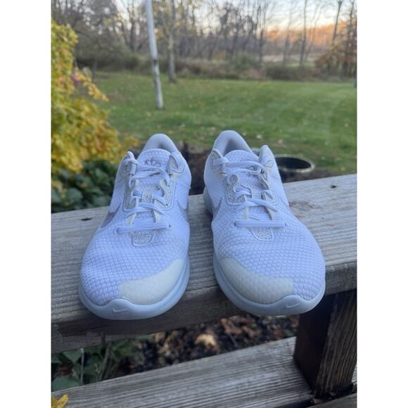 Nike Women's Flex Experience Run 11 Shoes White/Pure Platinum DH8254-100 Sz 10w - Picture 4 of 10